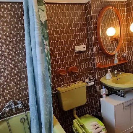94m2 House, Quiet, Terrace + Garden, Parking Holiday home *
